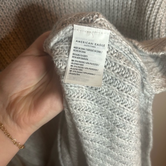American Eagle | Gray Soft & Cozy Tunic Length Sweater - Picture 5 of 6